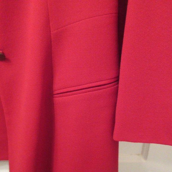 Tahari Red Suit - Picture 8 of 9